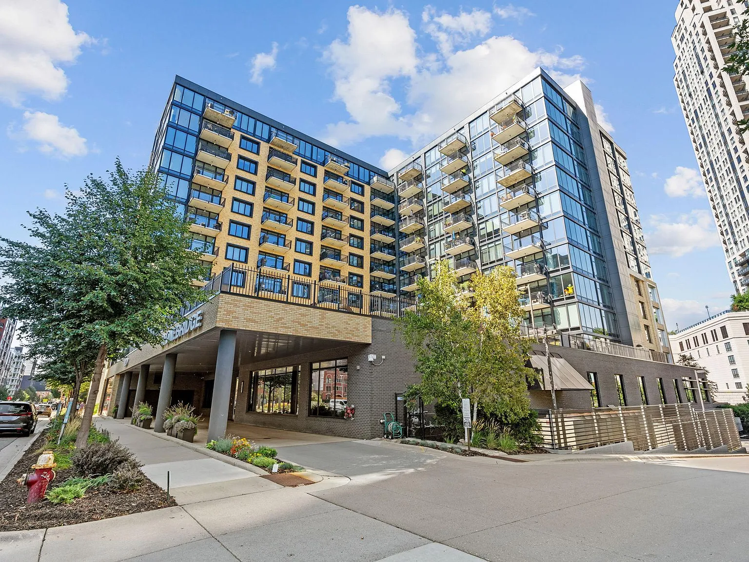 2 bed, 2.0 bath, 1152 sqft, $2,955 — Photo 1