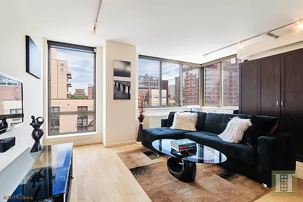 Sold by Halstead Real Estate | media 8