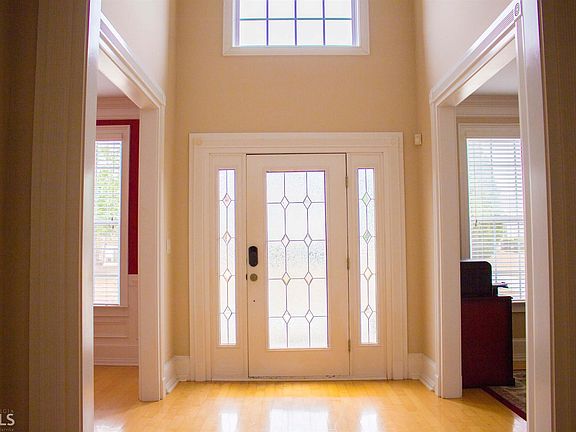 4th image of 283 Grandiflora Dr