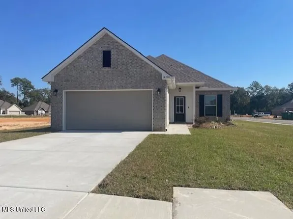 14330 Southern Oak Ave, Gulfport, MS 39503