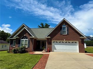 3170 Riber Ln, Claremont, NC 28610