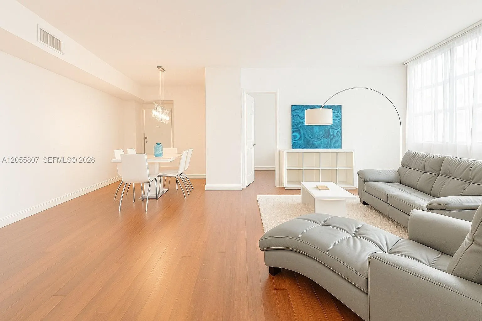 Four Ambassadors Condo Ph — Photo 1