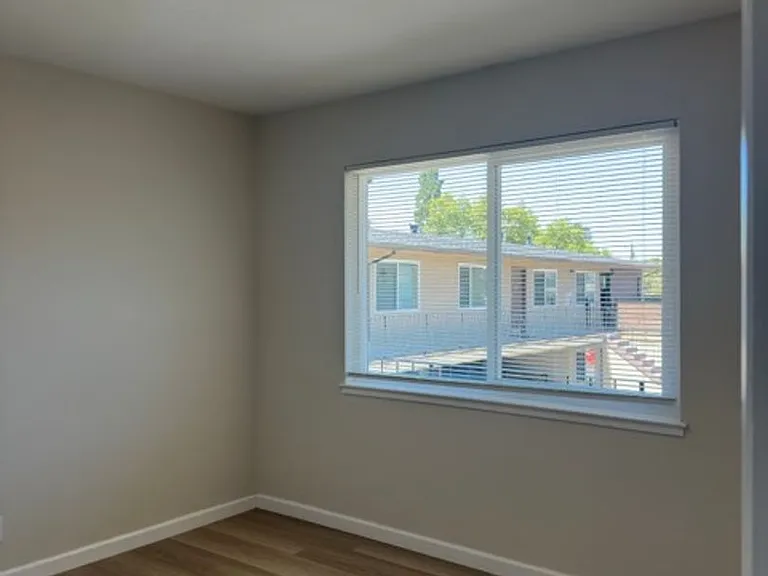 1427 El Camino Real #RL — Photo 8