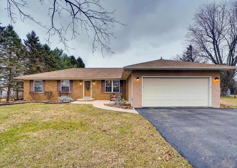 1st image of 6822 Cedar Brook Pl
