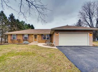 6822 Cedar Brook Pl, New Albany, OH 43054