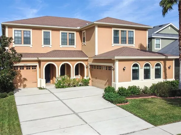 32605 Summerglade Dr, Wesley Chapel, FL 33545