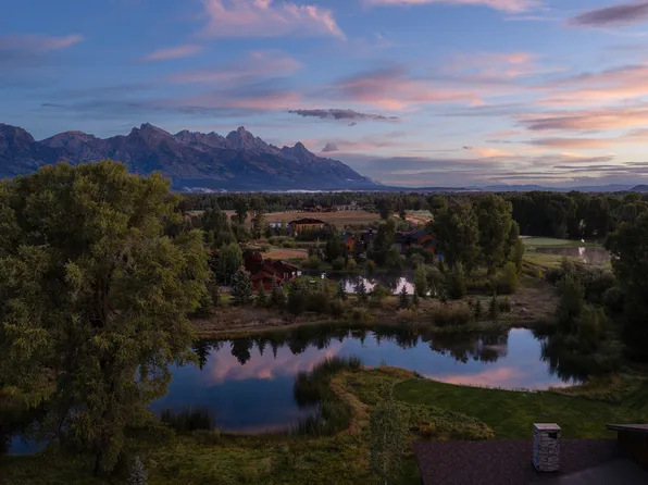 5540 N Stone Creek Ln, Jackson, WY 83001