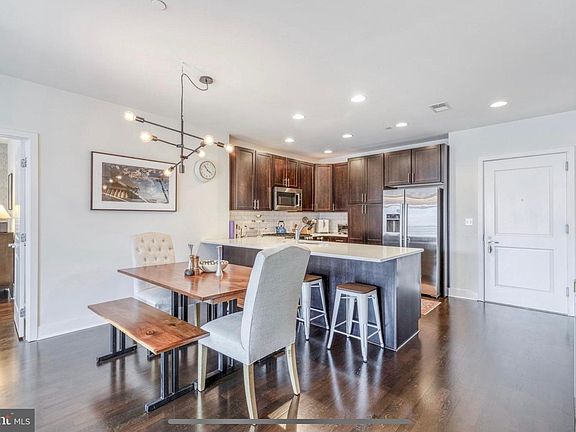 3rd image of 600 S 24th St Unit 304
