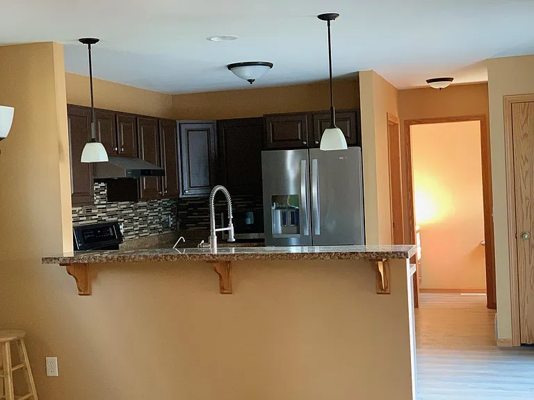 1643 Okeeffe Ave — Photo 6