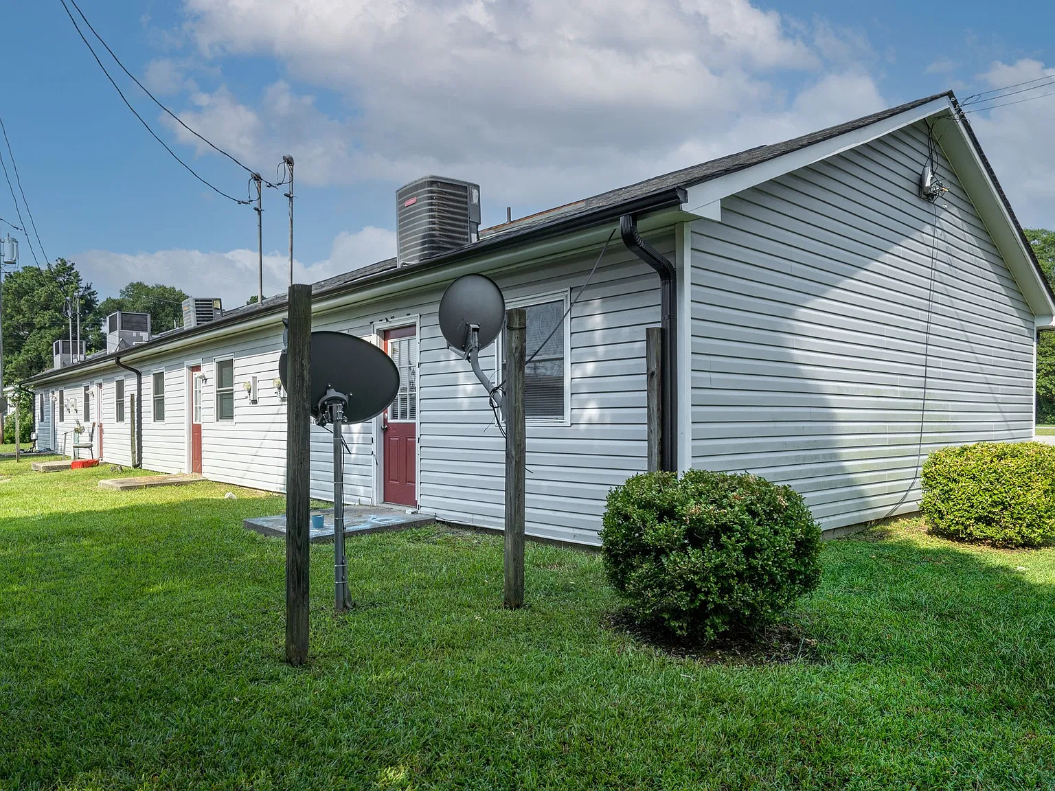 221 W Virginia St — Photo 4