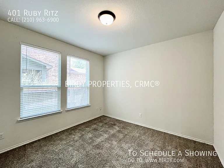 401 Ruby Ritz — Photo 10