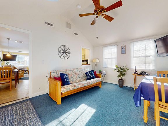 5th image of 36 Pawnee Road