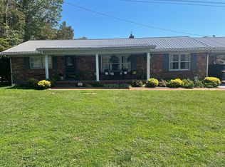 203 George Ann Dr, Middlesboro, KY 40965
