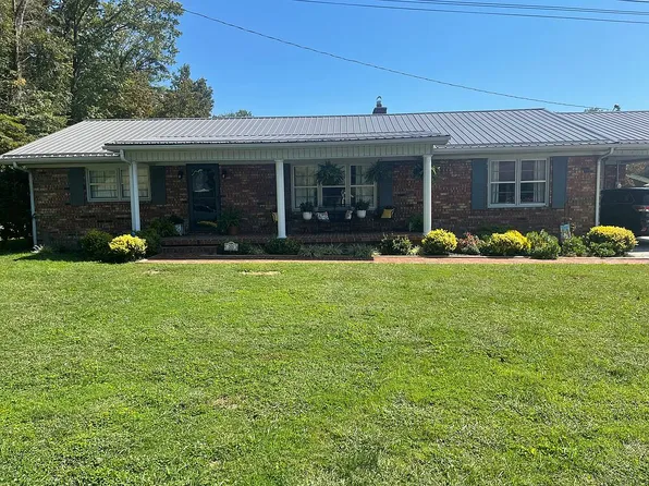 203 George Ann Dr, Middlesboro, KY 40965