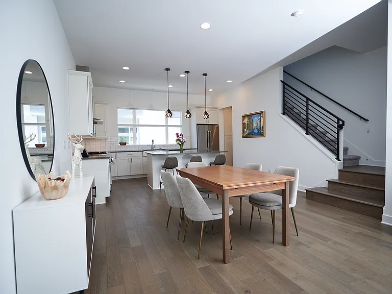 12466 NE 10th Ln — Photo 9