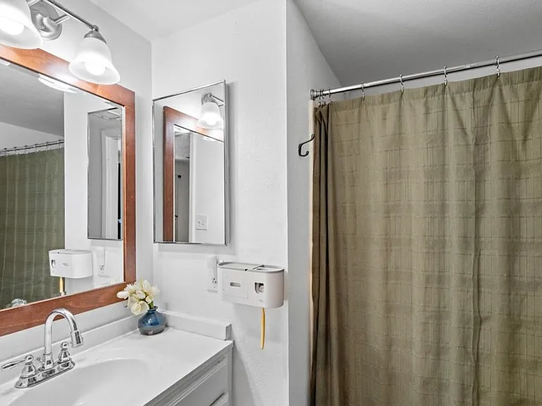 1430 W La Jolla Dr #1430 — Photo 10