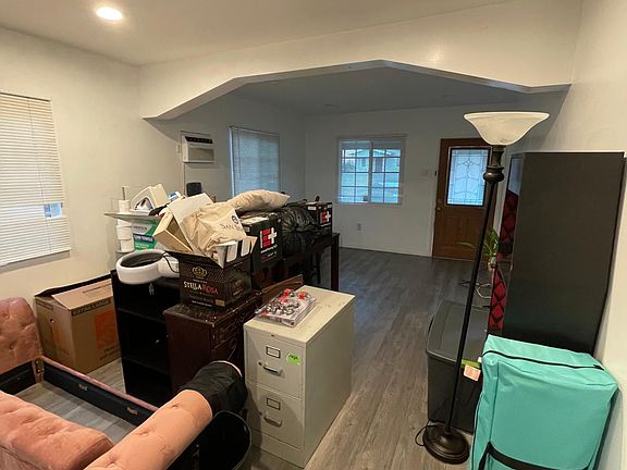 2nd image of 328 S Grand Ave #2