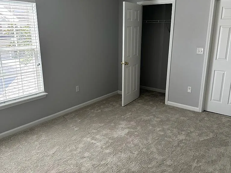 11015 Castlemain Cir E — Photo 14
