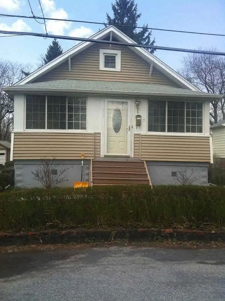 7 Miller Pl photo 1