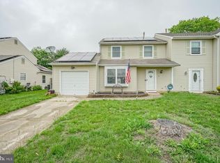 24 Cherry Grove Ln, Sicklerville, NJ 08081