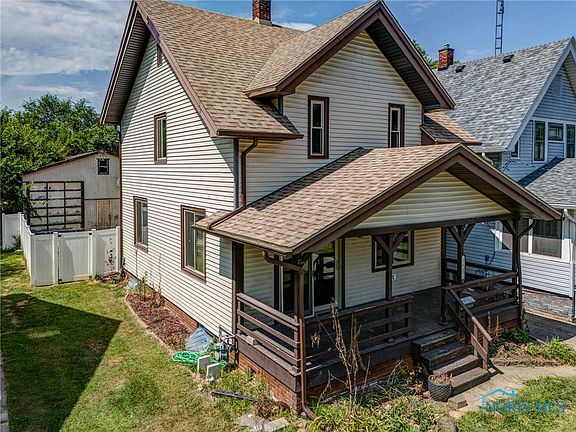 4th image of 3627 Hazelhurst Ave