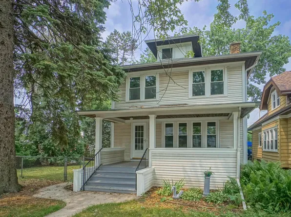 1519 South 81st STREET, West Allis, WI 53214