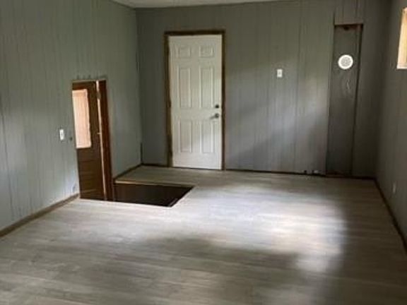 5th image of 5008 Olive St