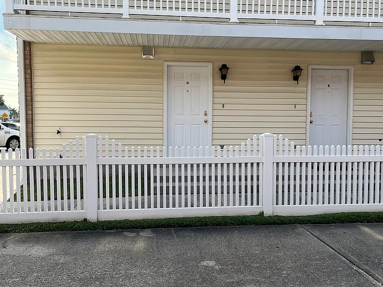 305 W Esplanade Ave #A — Photo 3