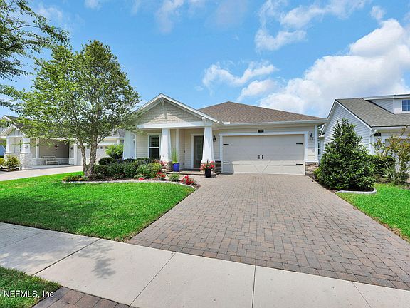 3rd image of 33 KNOTWOOD WAY Way