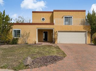 6105 Hoochaneetsa Plz N, Cochiti Lake, NM 87083