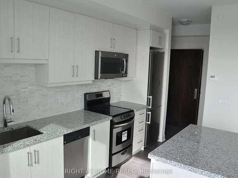 68 Canterbury Pl #1707 — Photo 23