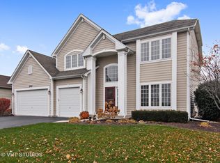 2543 Pinehurst Dr, Aurora, IL 60506