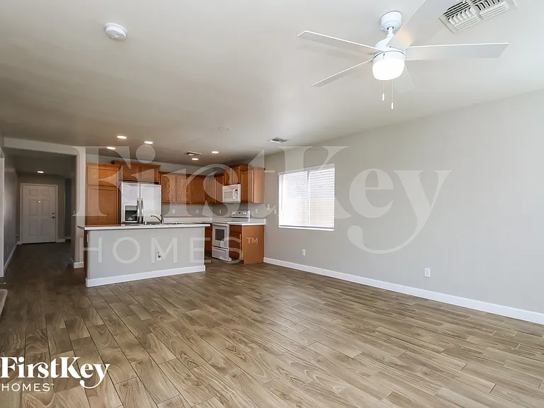 11623 W Fooks Dr — Photo 8