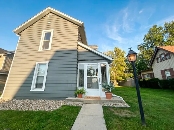 120 N Oak St, Marysville, OH 43040