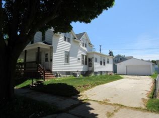 1407 Bluff Ave, Sheboygan, WI 53081