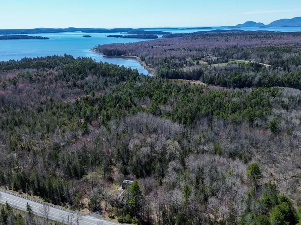 2413 U.S. 1, Sullivan, ME 04664