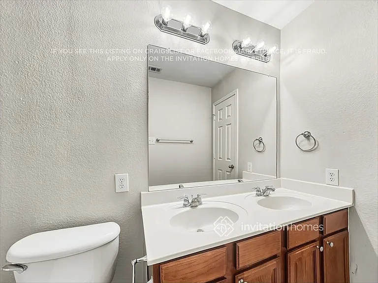 402 Azalea Dr — Photo 10