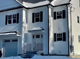 36 Montbatten Rd #B, Billerica, MA 01821