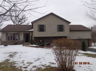 29W277 Pomeroy St, West Chicago, IL 60185