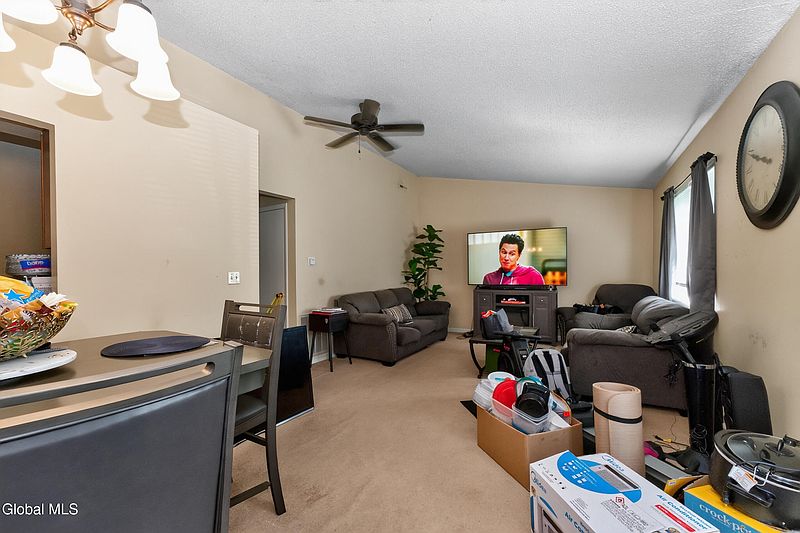 5th image of 17 Berwyn Street