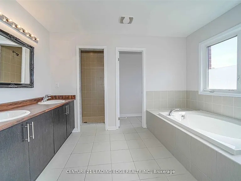 75 Henry Smith Ave — Photo 32