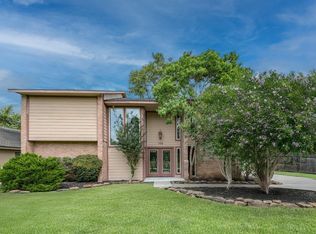 706 S Diamondhead Blvd, Crosby, TX 77532