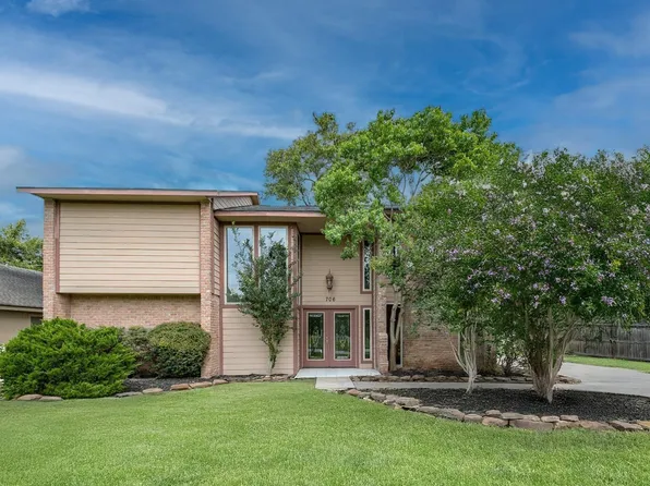 706 S Diamondhead Blvd, Crosby, TX 77532
