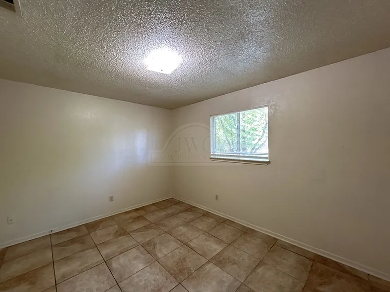 1504 Indian Trl — Photo 11