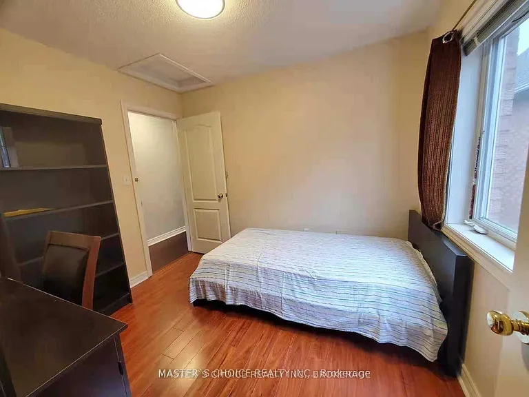 24 Golden Oak Ave — Photo 25
