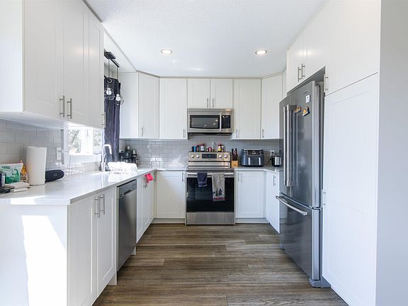 2nd image of 7115 39a Ave NW
