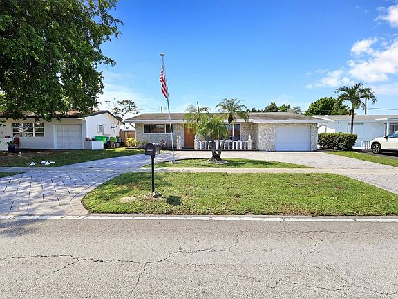 4th image of 9260 NW 25th Court