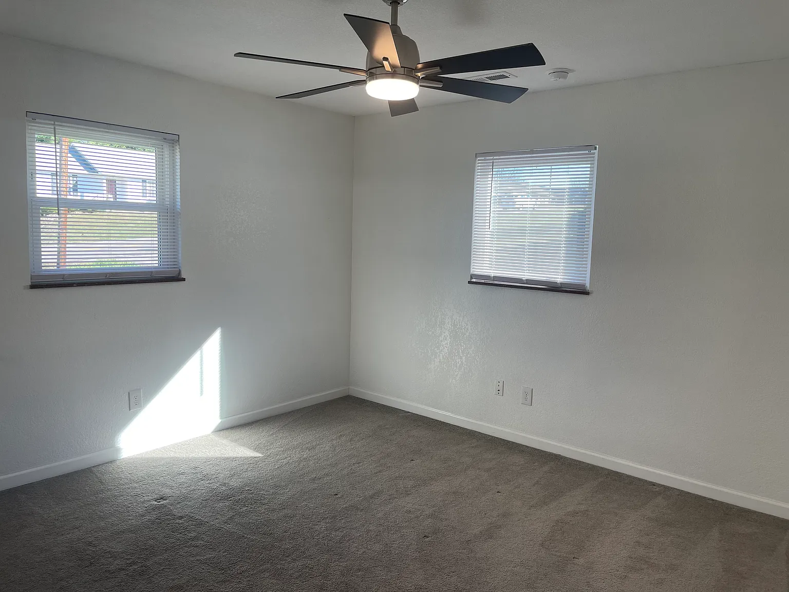 121 Peterson Rd — Photo 4