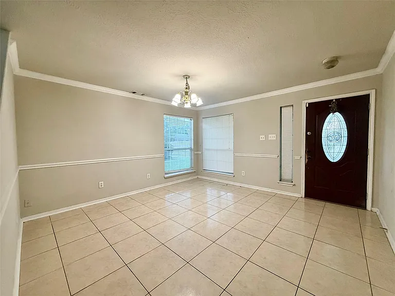 6827 Autumn Thistle Dr — Photo 5