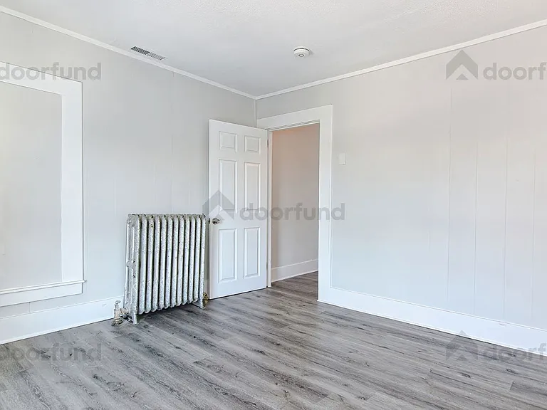 11 Pleasant St #7 — Photo 3